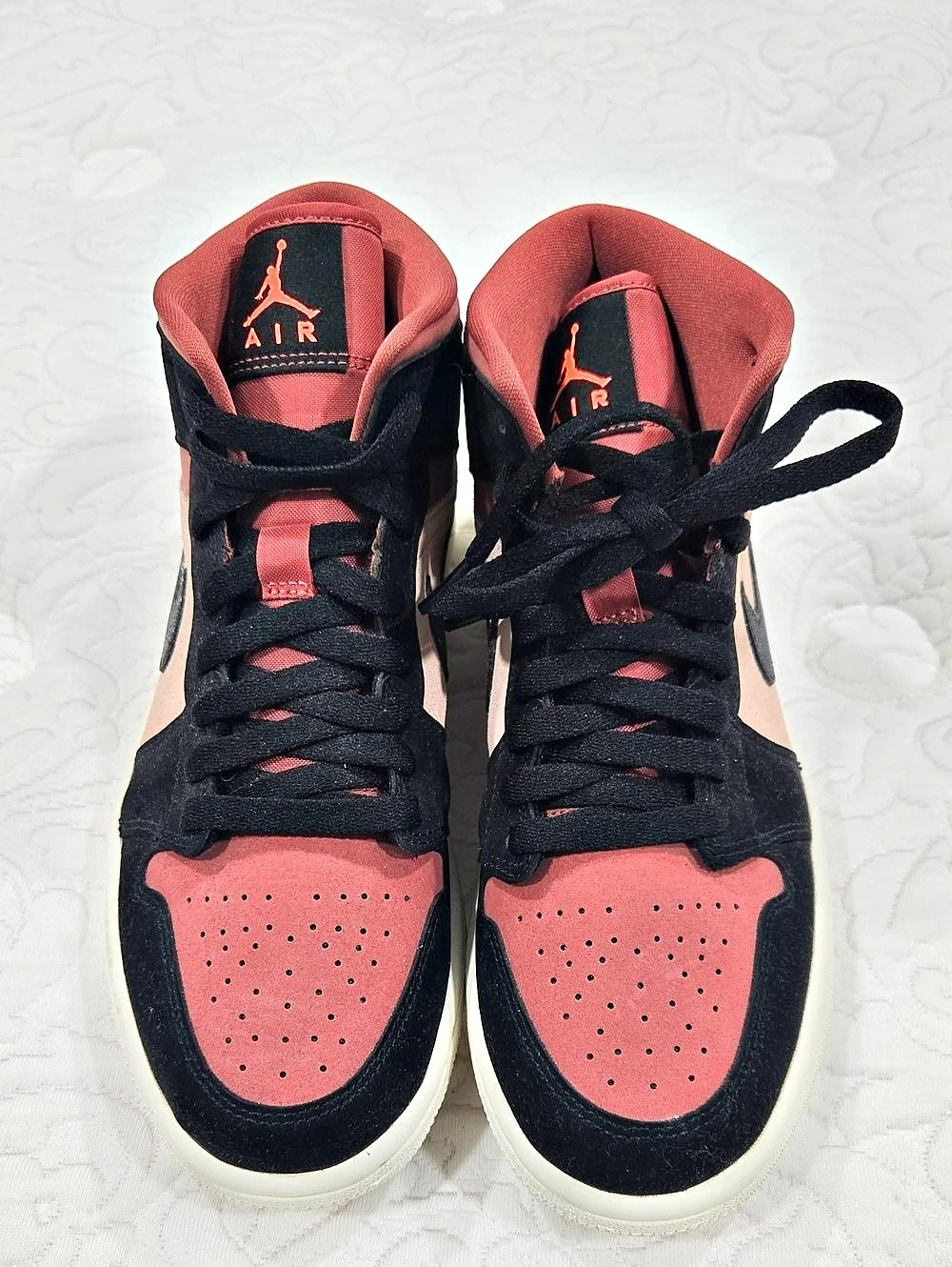 Nike Air Jordan 1 Retro High OG Sneakers Black, Pink And Dusty Rose NWOB